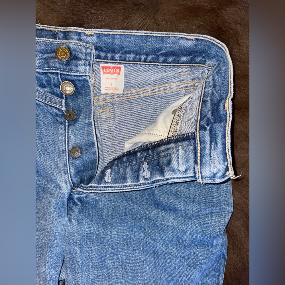 Vintage womens Levi jeans, size 3 - Picture 4 of 7